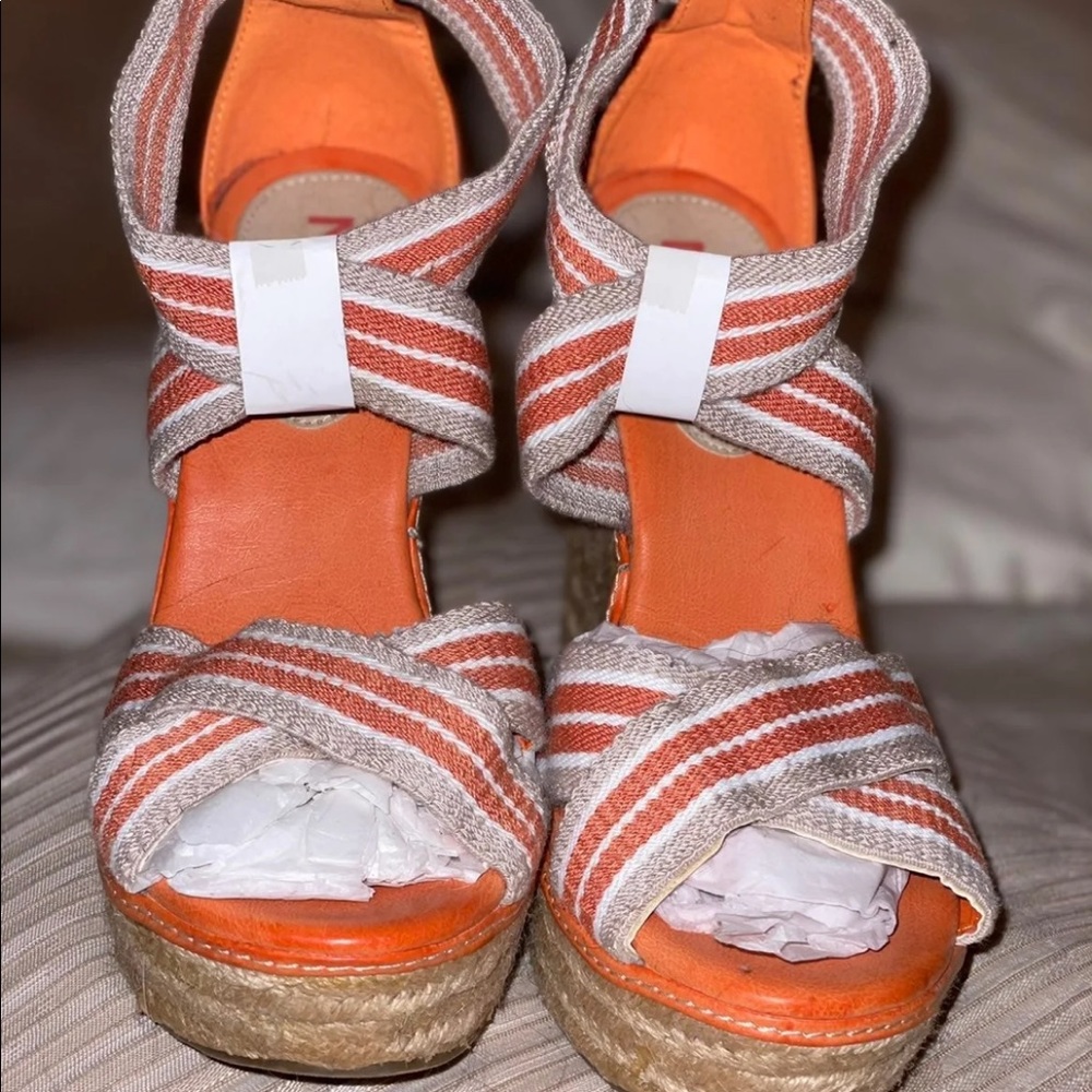 Anthropology MIA, esparilldes sandals size 8 NWOT